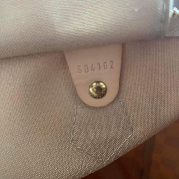 Louis vuitton - Picture 2 of 7